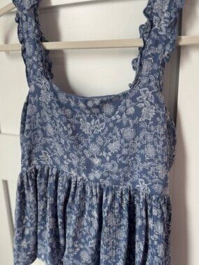 Blue Floral Tank Top size M